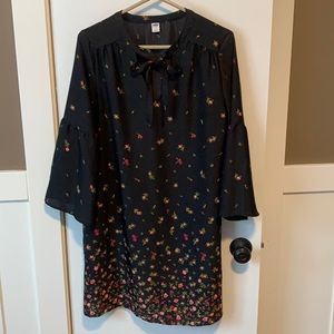 Old Navy Black Floral Shift Dress